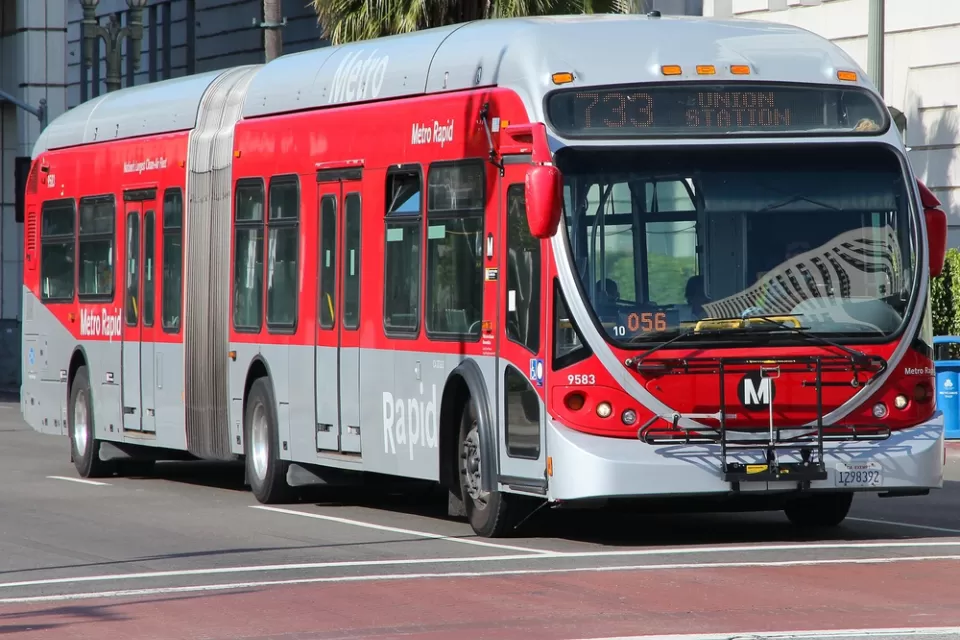 Metro Rapid Bus